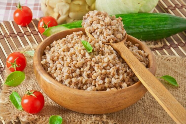 Buckwheat Diät fir Gewiichtsverloscht